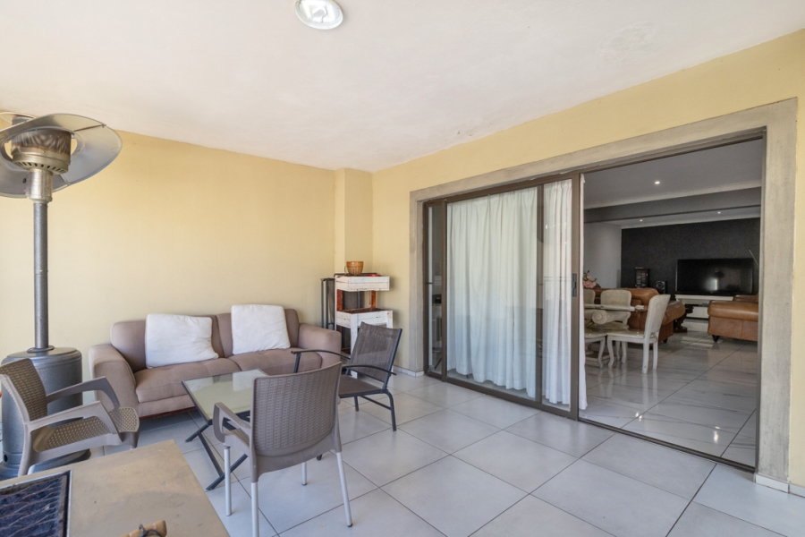 5 Bedroom Property for Sale in Estate D Afrique North West